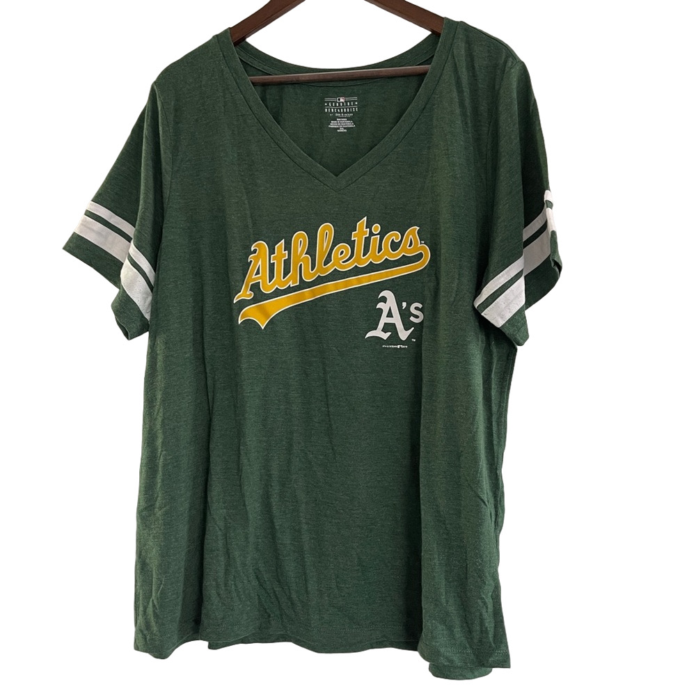 MLB Green Athletics T-Shirt v neck size XXL